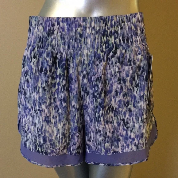 ATHLETA | HIGH RISE MESH RACER RUN 3" SHORT - Picture 2 of 16